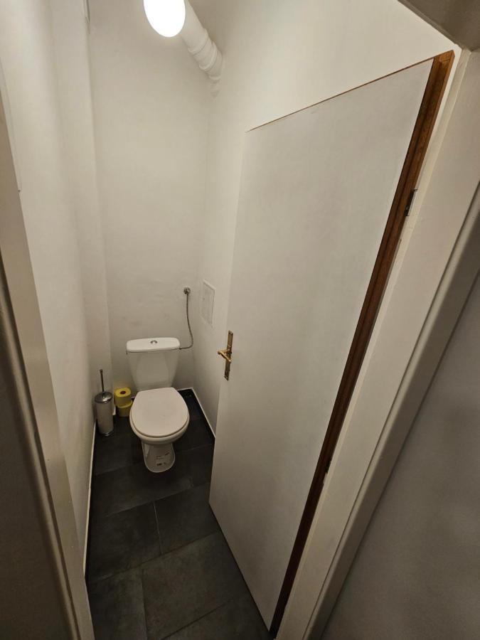 Apartamento Yuki's Place - Design - Trade Fair - Wu Campus - Downtown - Subway *